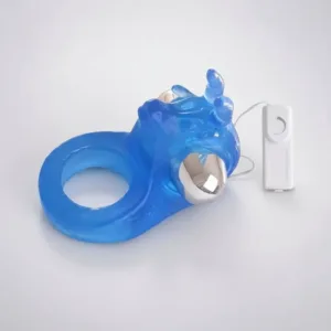 Anillo Peneano con vibrador Torito